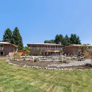 Sunrise Garden Motel Tukwila